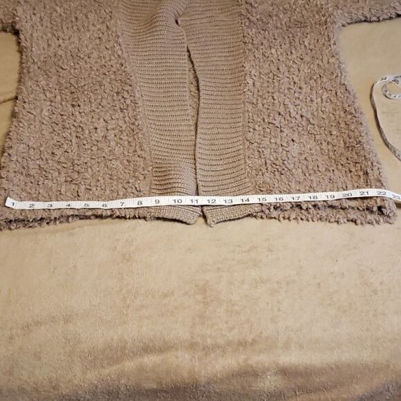 EXPRESS fuzzy cardigan  - Picture 9 of 10